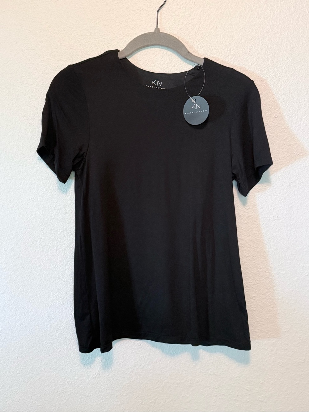NWT Klassy Network Built in Bra Tee Small